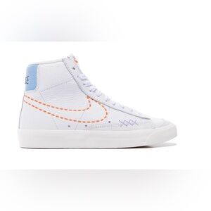 Women's Nike Blazer Mid '77 - size 7